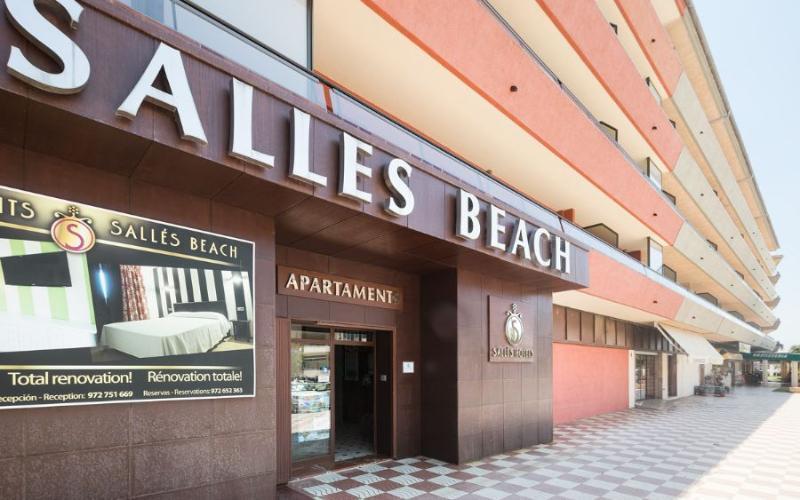 Apartamentos Salles Beach L'Estartit Dış mekan fotoğraf