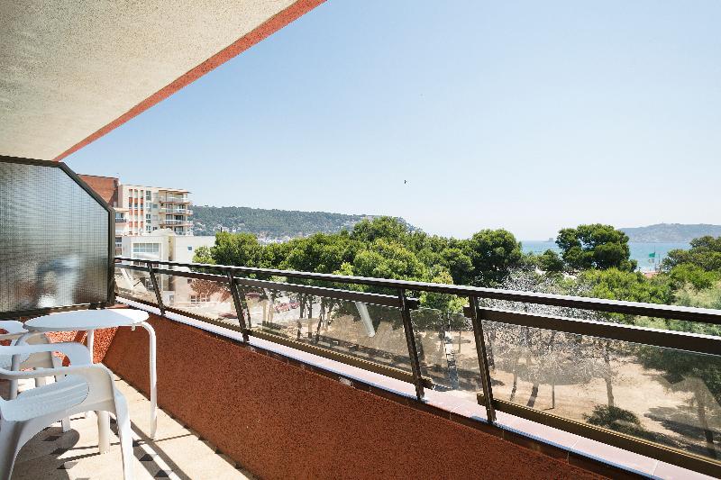 Apartamentos Salles Beach L'Estartit Dış mekan fotoğraf