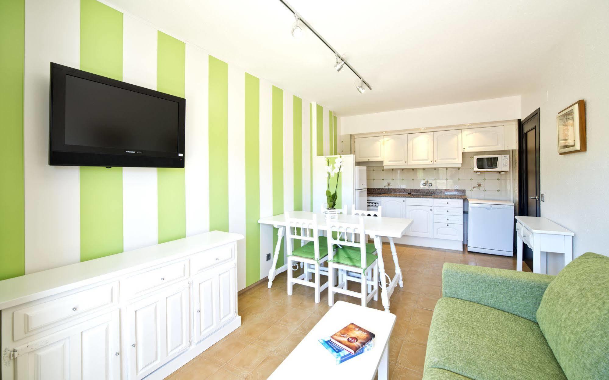 Apartamentos Salles Beach L'Estartit Dış mekan fotoğraf